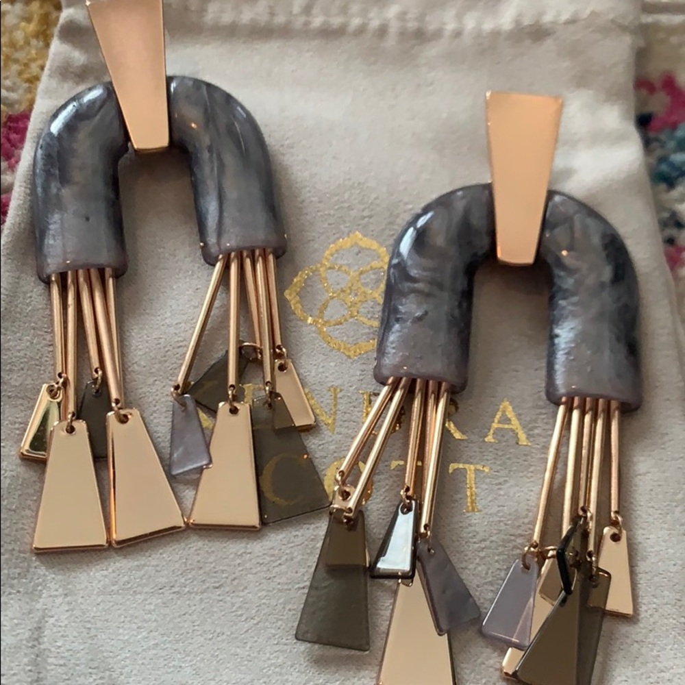 Kendra Scott Conner earrings